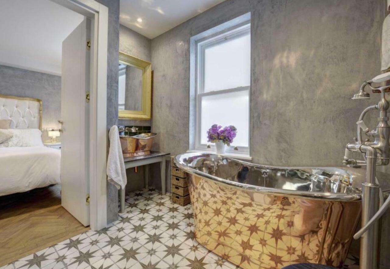 Stunning Gated Home 伦敦 外观 照片
